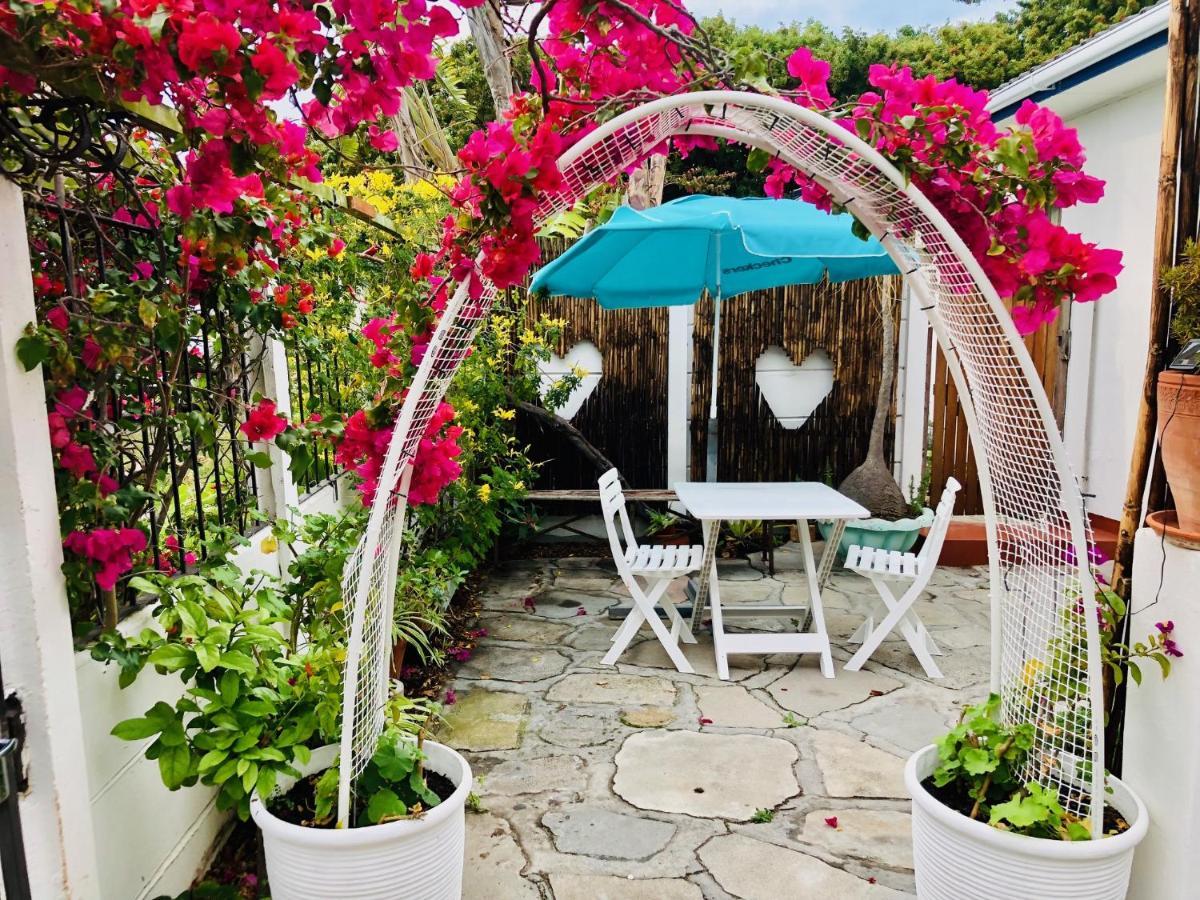 The Speckled Egg, 4 Promenade Rd, Lakeside, Ciudad del Cabo Exterior foto